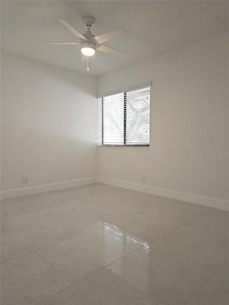 Image 12 of 19 For 9557 2nd Pl  9557