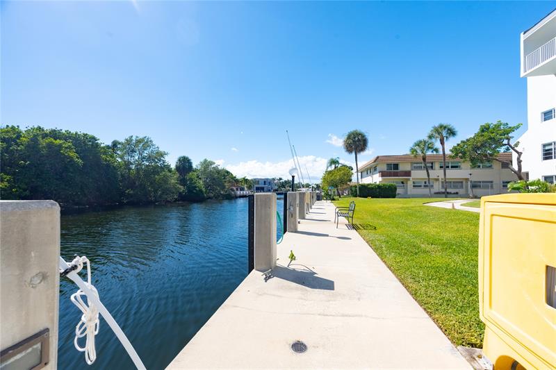 Image 14 of 35 For 2840 14th Street Cswy  304a
