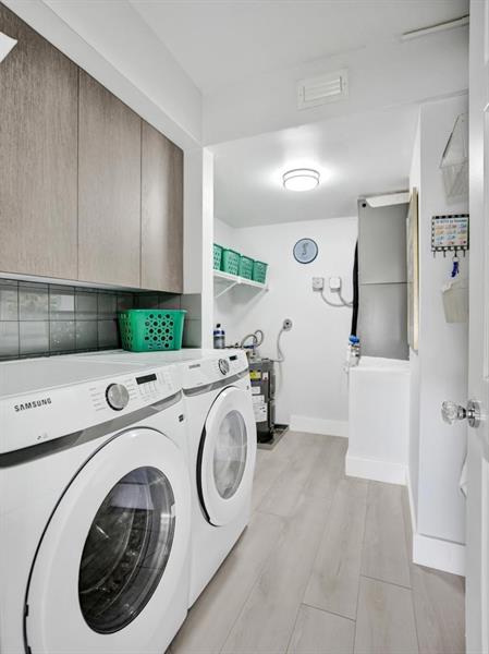 Image 33 of 48 For 2551 103rd Ave  109