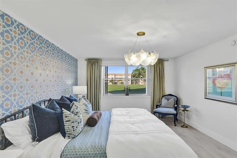 Image 37 of 48 For 2551 103rd Ave  109