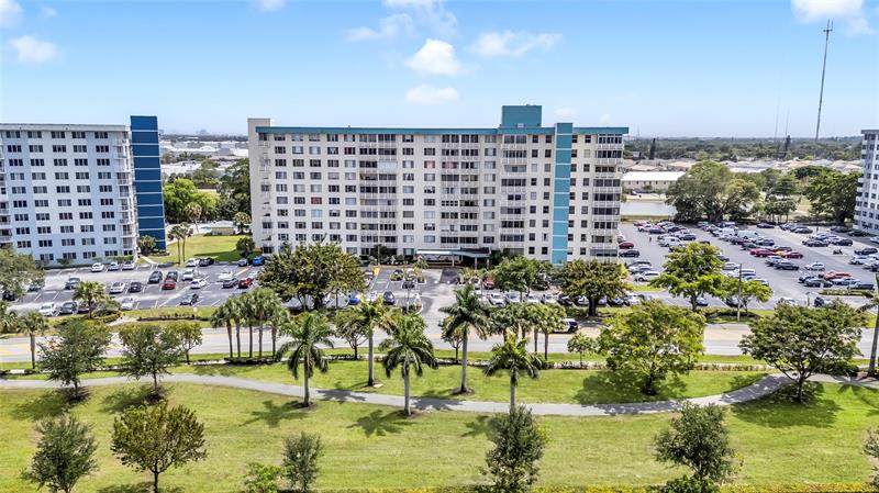 Image 20 of 24 For 4330 Hillcrest Dr  810