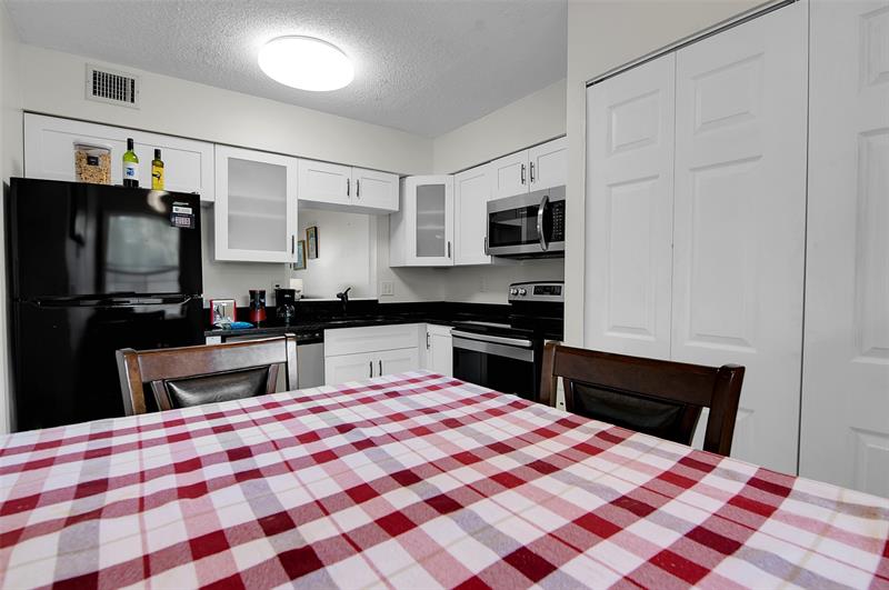 Image 14 of 40 For 260 76th Ave  207