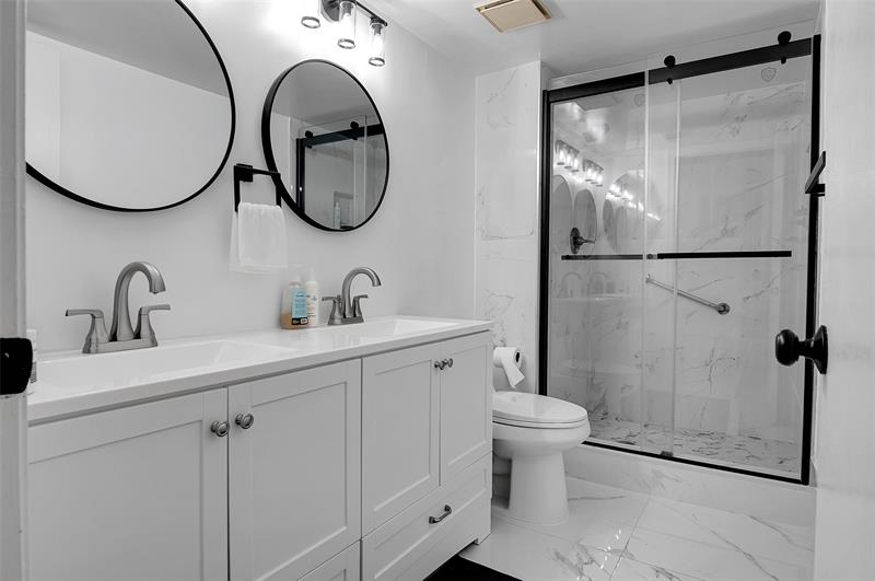 Image 20 of 40 For 260 76th Ave  207