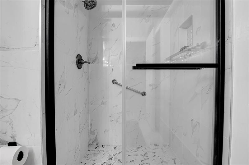 Image 22 of 40 For 260 76th Ave  207