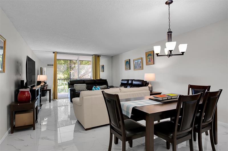 Image 7 of 40 For 260 76th Ave  207