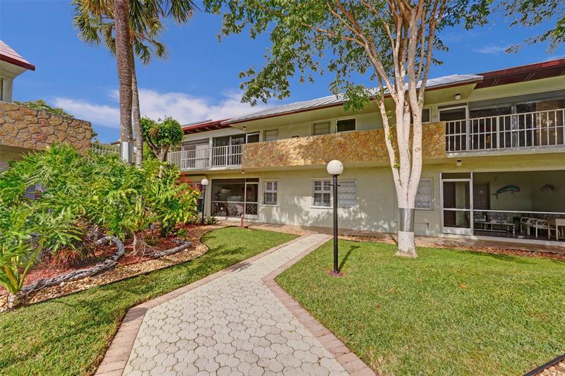 Image 47 of 48 For 860 6th Ave  402
