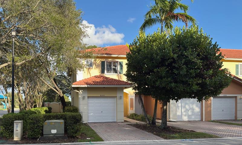 Details for 8320 Santa Monica Ave  8320, Tamarac, FL 33321