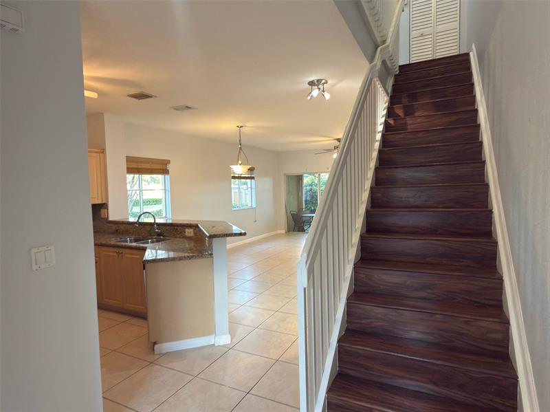 Image 6 of 12 For 8320 Santa Monica Ave  8320