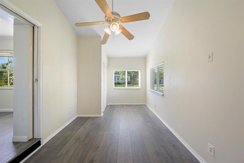 Image 9 of 33 For 1535 Plunkett St