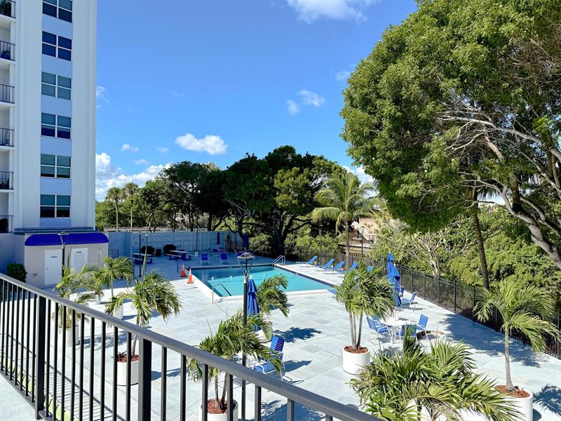 Image 14 of 35 For 1800 Andrews Ave  1g