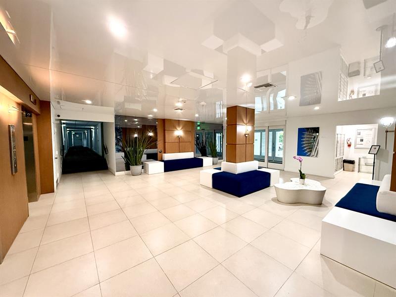 Image 7 of 35 For 1800 Andrews Ave  1g