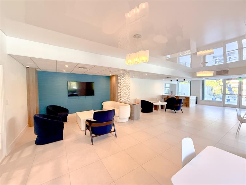 Image 8 of 35 For 1800 Andrews Ave  1g