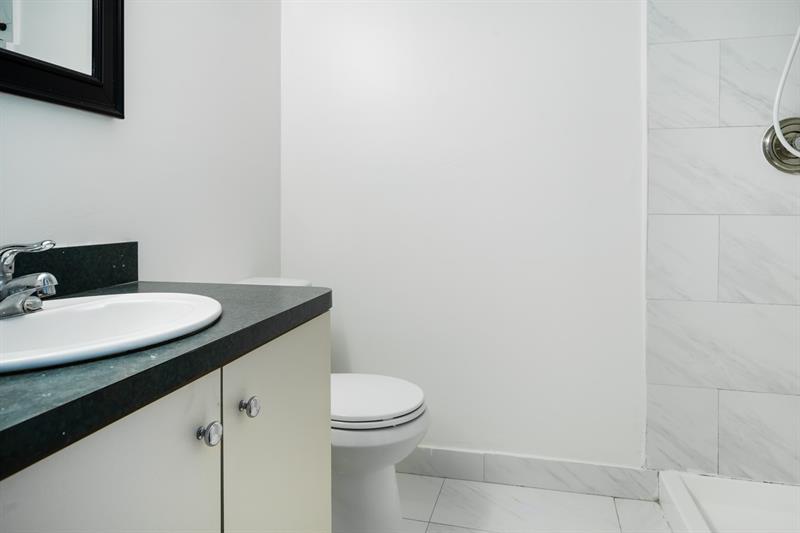 Image 15 of 25 For 15805 Waterside Cir