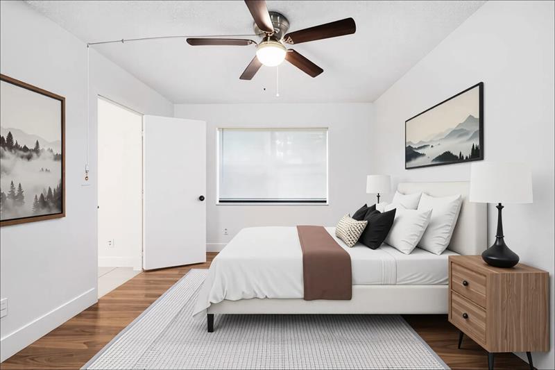 Image 17 of 25 For 15805 Waterside Cir