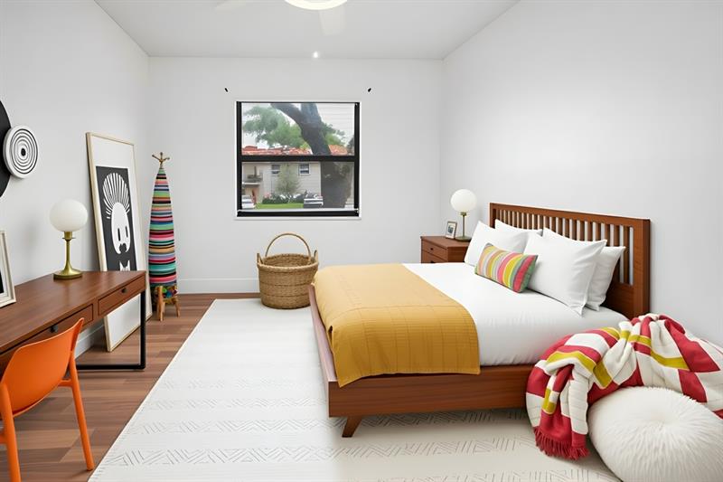 Image 2 of 25 For 15805 Waterside Cir