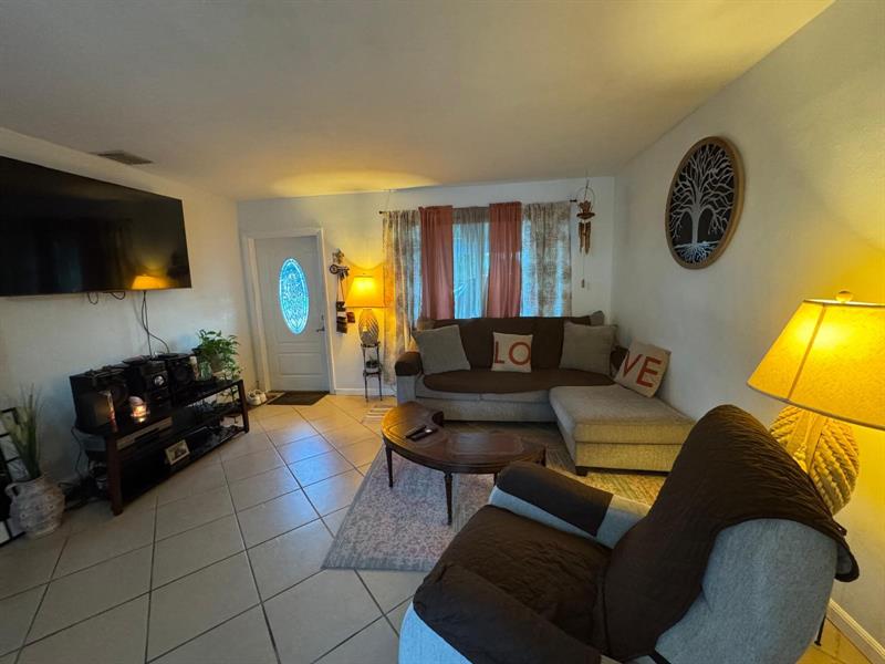 Image 14 of 49 For 31 57th Ct  