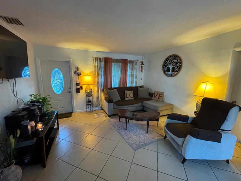 Image 21 of 49 For 31 57th Ct  