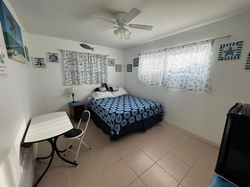 Image 22 of 49 For 31 57th Ct  