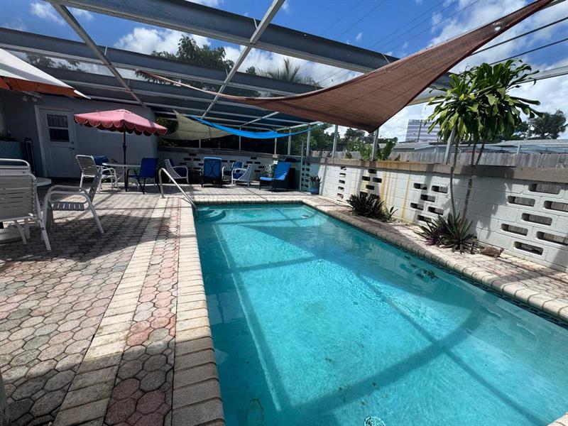 Image 41 of 49 For 31 57th Ct  