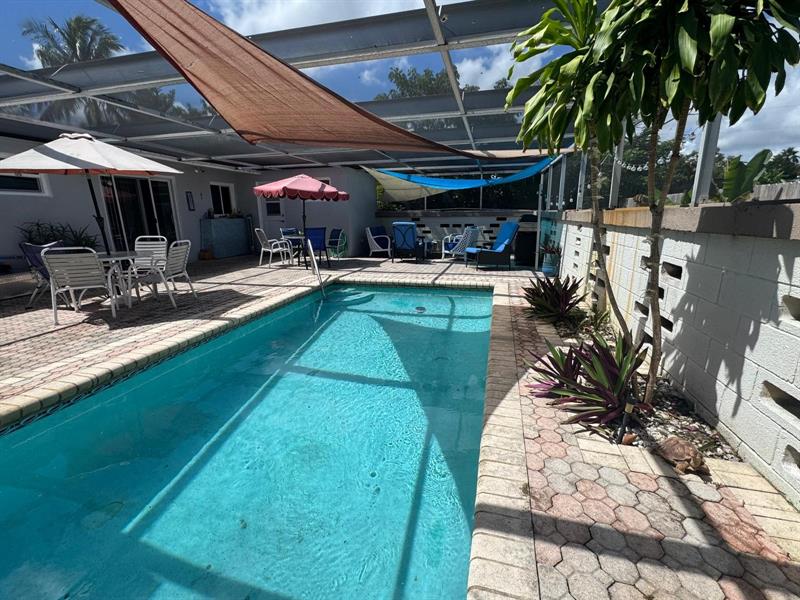 Image 42 of 49 For 31 57th Ct  