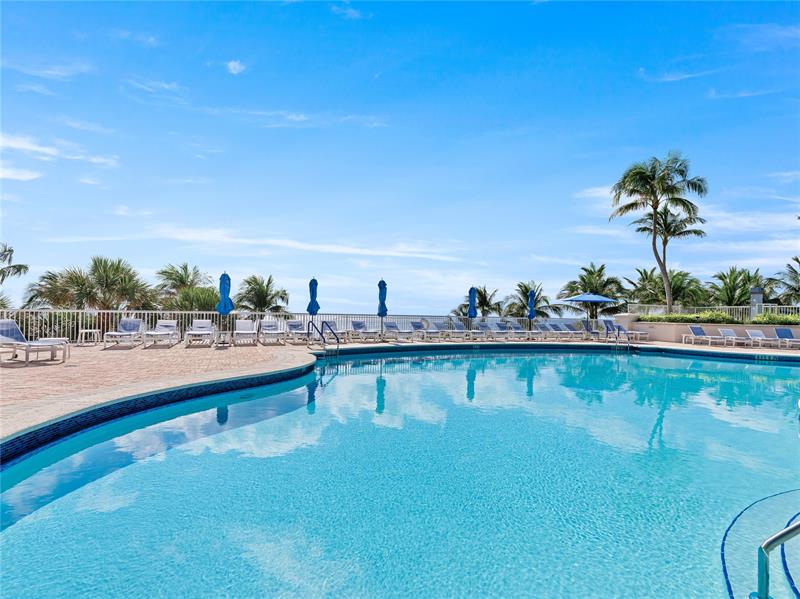 Image 33 of 50 For 3200 Ocean Blvd  309