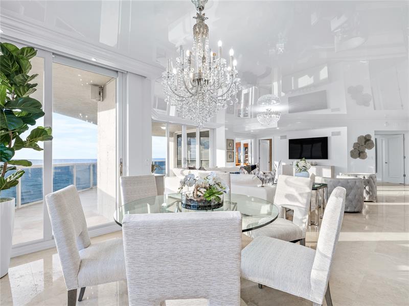 Image 8 of 50 For 3200 Ocean Blvd  309