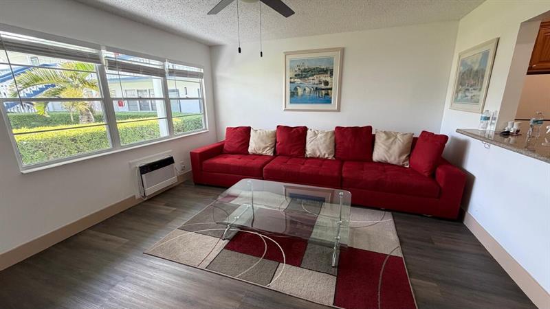 Image 5 of 20 For 102 Westbury  102