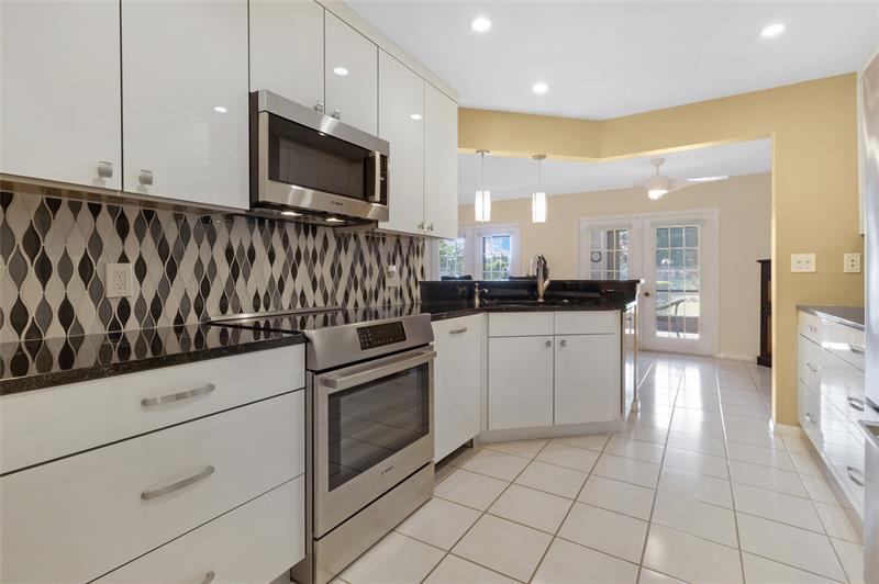 Image 11 of 41 For 3260 Deer Creek Lake Shore Dr  3260