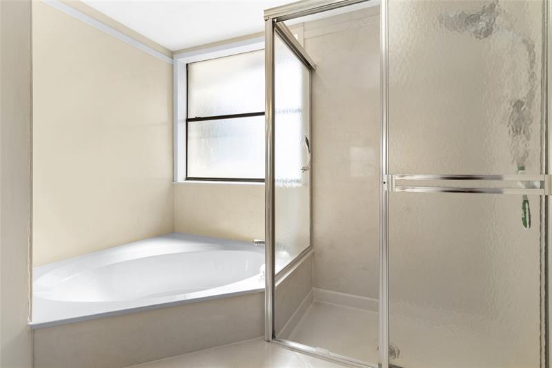 Image 22 of 41 For 3260 Deer Creek Lake Shore Dr  3260