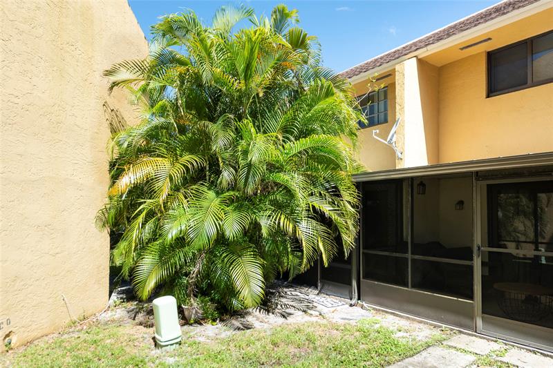 Image 24 of 25 For 3150 88th Ave  203