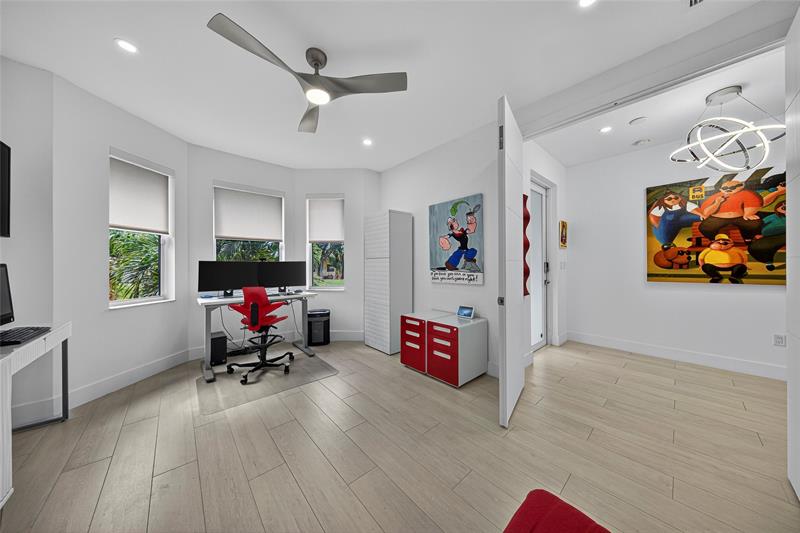 Image 35 of 52 For 21 25th St  