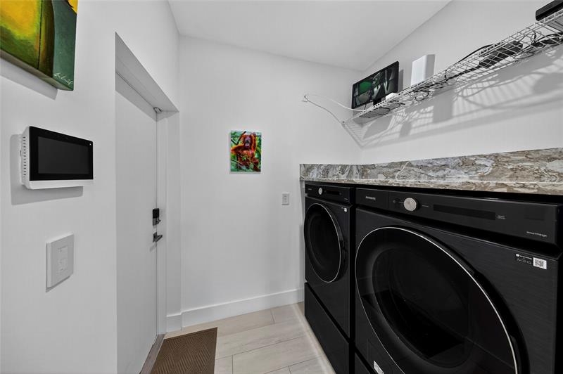 Image 47 of 52 For 21 25th St  