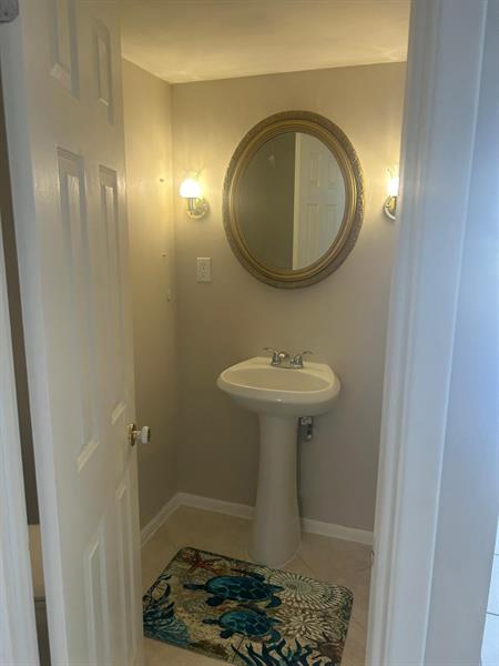 Image 20 of 40 For 3703 166th St  1009