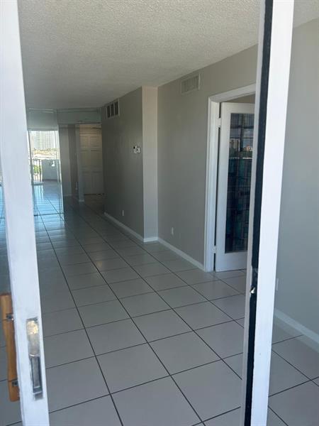 Image 26 of 40 For 3703 166th St  1009