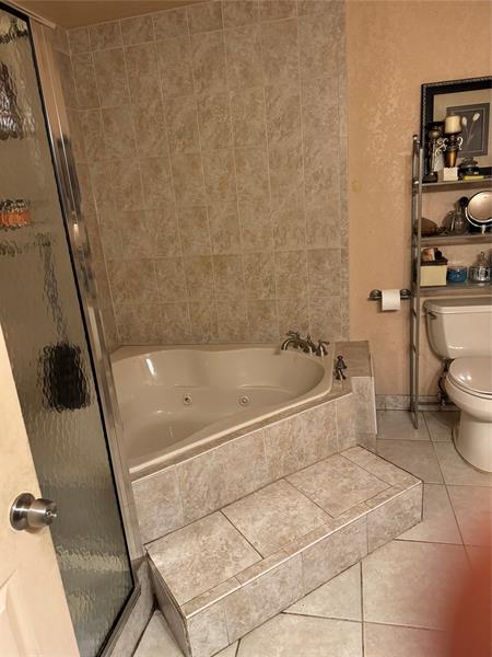 Image 20 of 40 For 936 Tropical