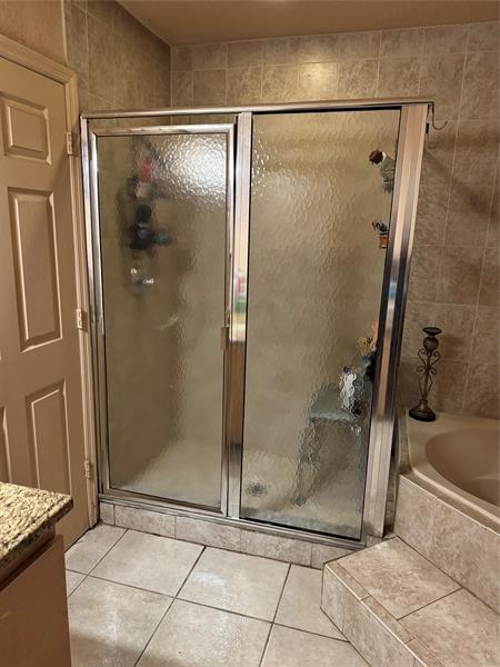 Image 23 of 40 For 936 Tropical