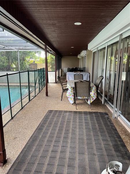 Image 29 of 40 For 936 Tropical