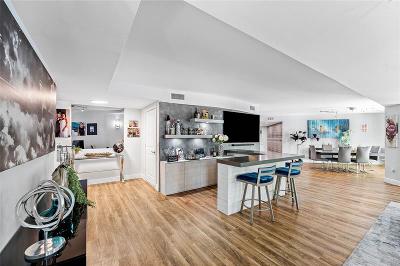 Image 10 of 56 For 99 Mizner Blvd  231