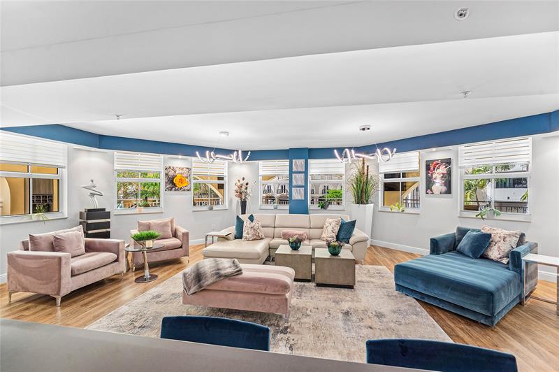 Image 14 of 56 For 99 Mizner Blvd  231