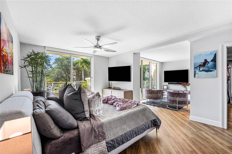 Image 18 of 56 For 99 Mizner Blvd  231