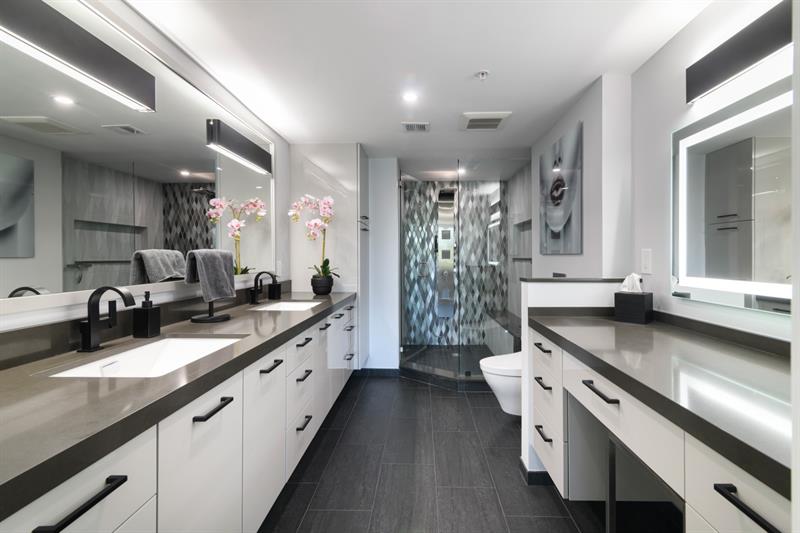 Image 23 of 56 For 99 Mizner Blvd  231