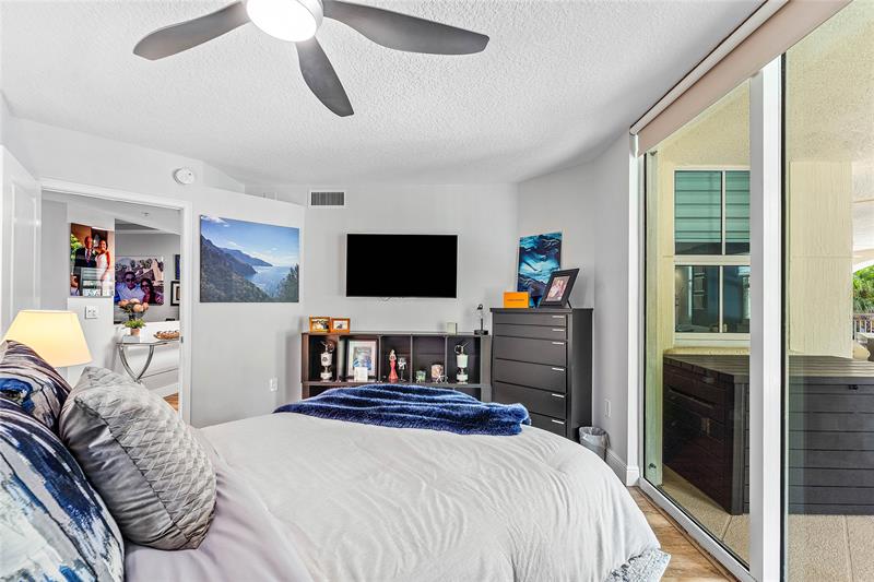 Image 32 of 56 For 99 Mizner Blvd  231