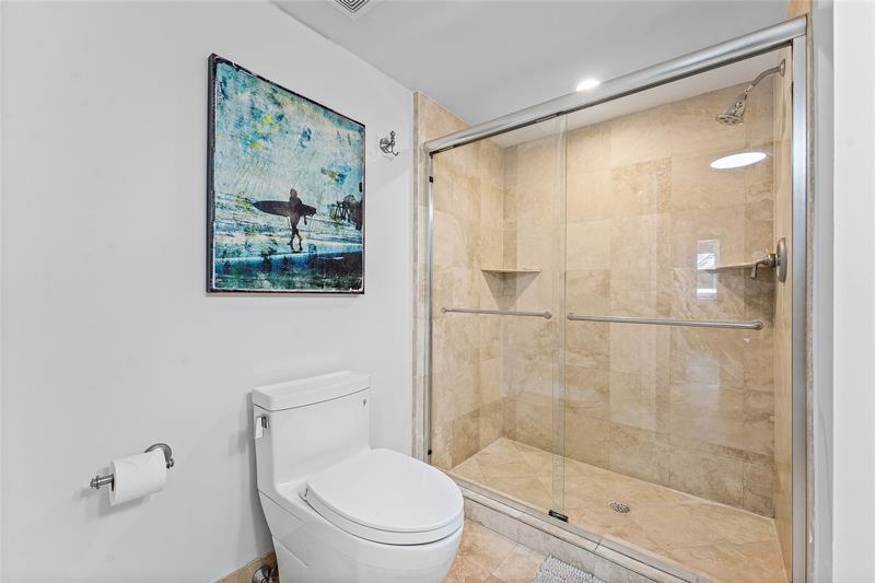 Image 40 of 56 For 99 Mizner Blvd  231