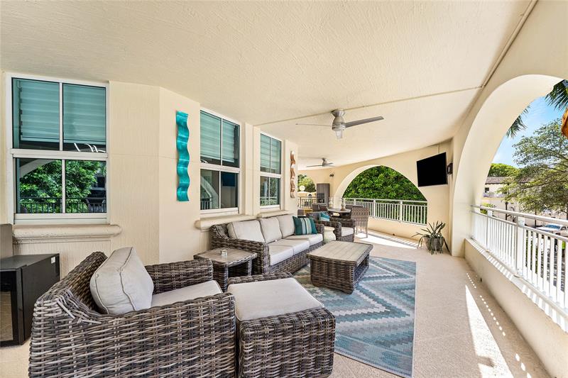 Image 44 of 56 For 99 Mizner Blvd  231