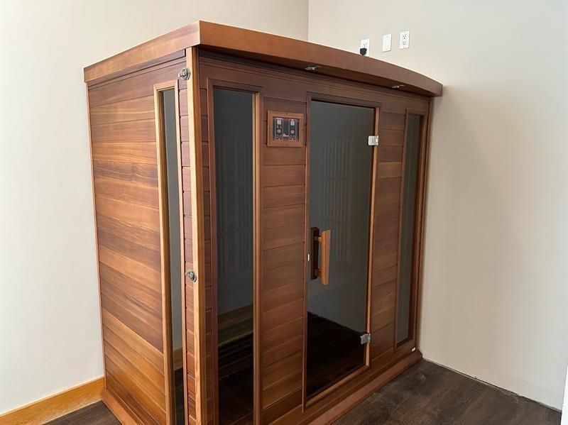 Image 53 of 56 For 99 Mizner Blvd  231