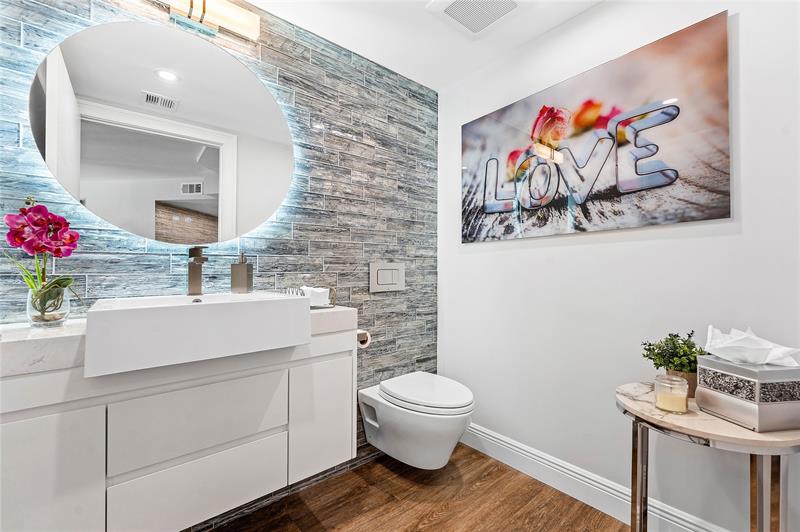 Image 9 of 56 For 99 Mizner Blvd  231