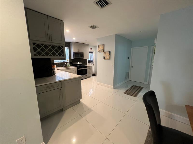 Details for 1658 Madison St, Hollywood, FL 33020