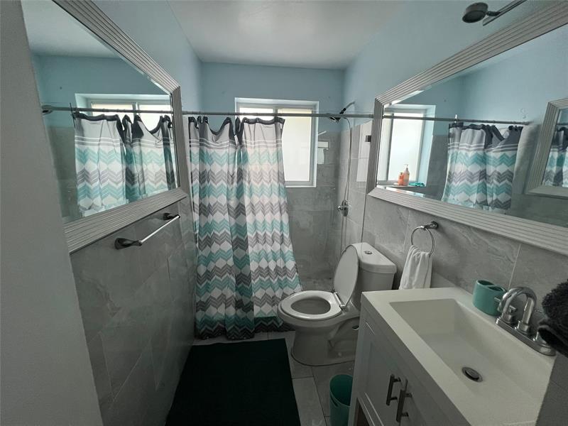 Image 15 of 17 For 1658 Madison St