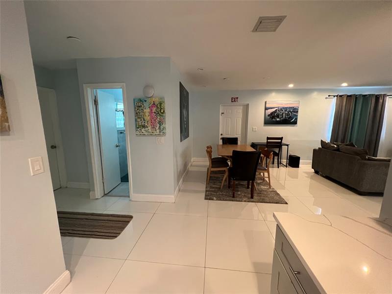 Image 8 of 17 For 1658 Madison St