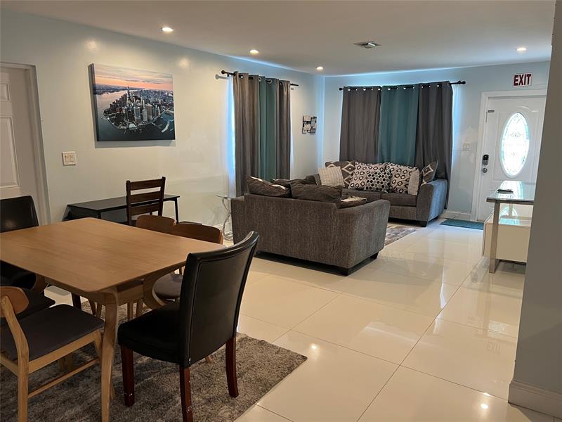 Image 9 of 17 For 1658 Madison St